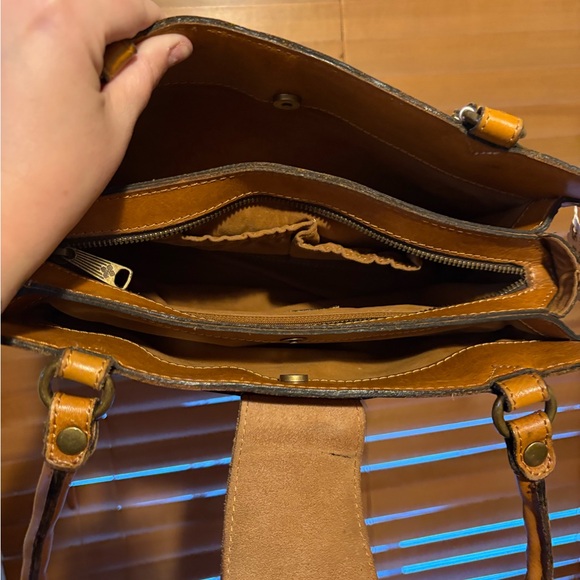 Patricia Nash Embossed Leather Shoulder Bag in Tan - Picture 10 of 12